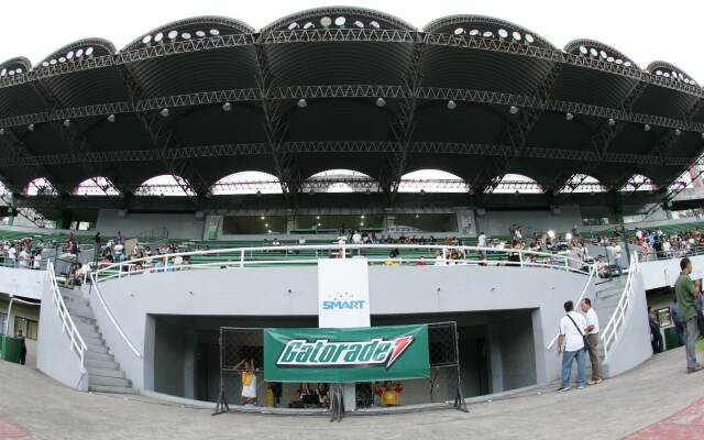 Mahogany Tourist Inn