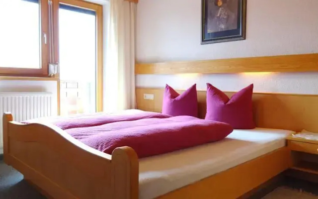 Ferienwohnungen Schöpf