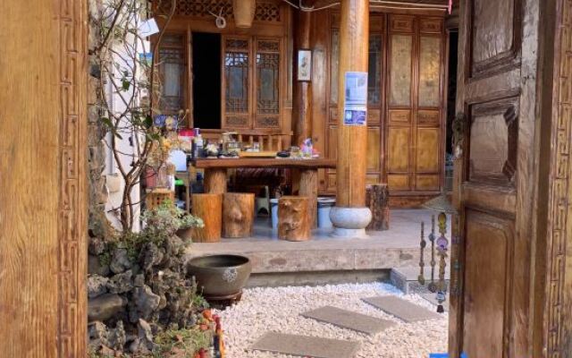 Lijiang xingyuge hotel