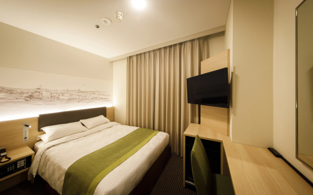 Shin-Osaka Esaka Tokyu REI HOTEL
