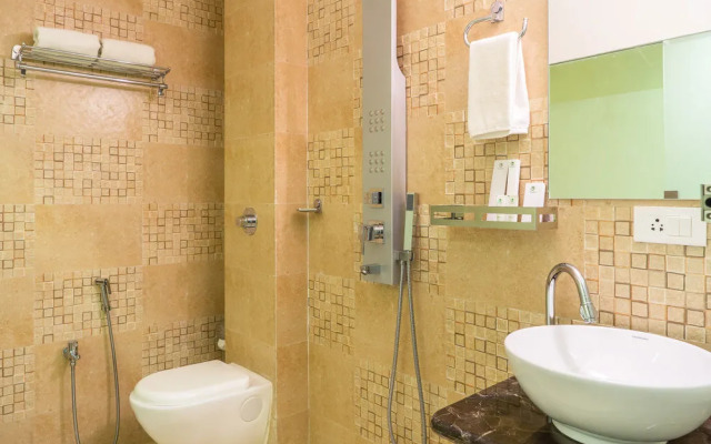 OYO 6832 Hotel 7 CEPL