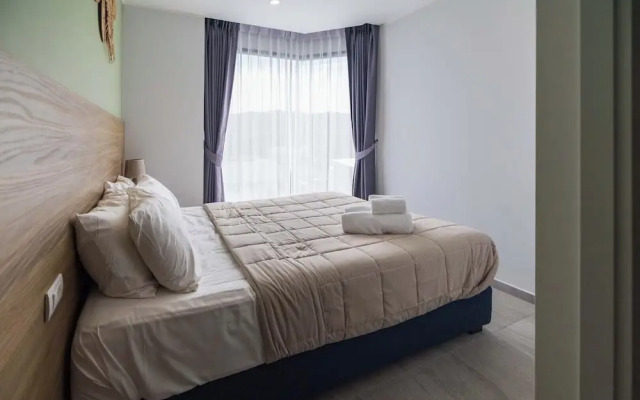 Modern Condo near the Beach - NV5