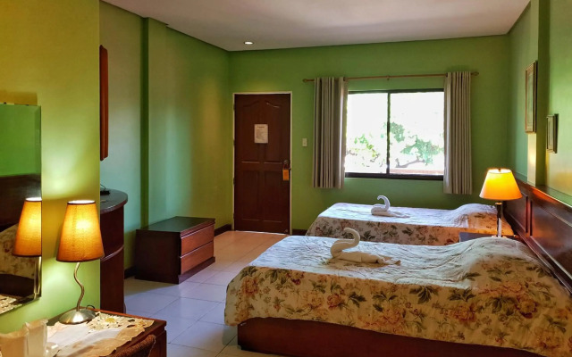 Playa Papagayo Beach Inn
