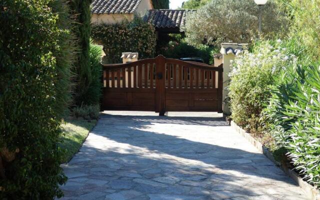 Maison Le Lavandou, 4 pièces, 5 personnes - FR-1-308-94