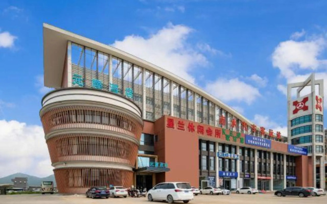 Yuanlong Hotel (Zhuhai Nanshui Bus Station)