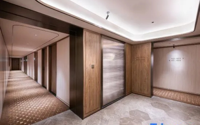 Crystal Orange Qingdao Wusi Square Wheat Island