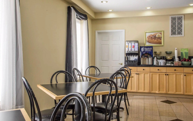 Quality Inn Pleasantville