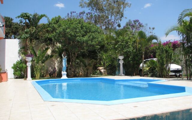 Avamada Lodge