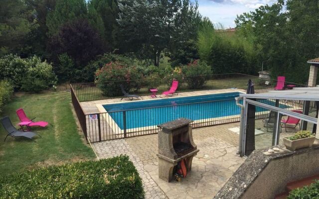 Beauregard - Belle Propriété Au Coeur De La Provence Romaine Apartment