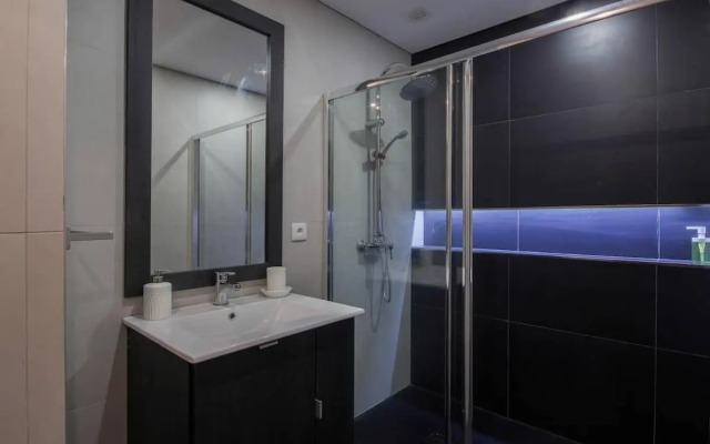 NEW!! Galé 406 Center Apartment (wifi, parking)