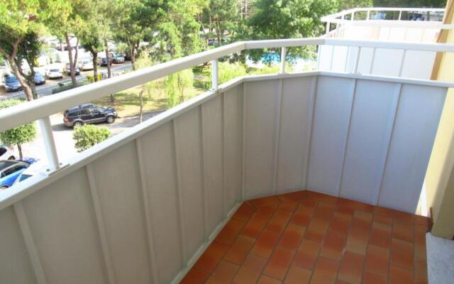 Cozy Flat With Shared Pool