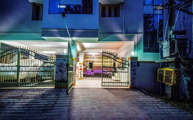Fabhotel Aditya Yatri Nivas