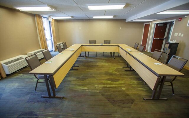 Courtyard by Marriott Atlanta Northlake