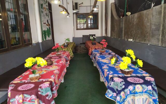 Twenty4Seven Bed &amp; Breakfast