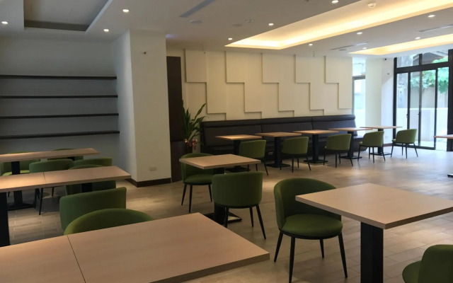 ML Hotel