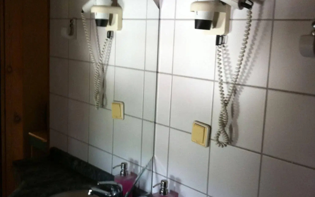 Vesta Hotel