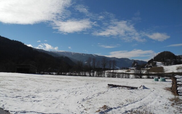 Luxurious Chalet Near Ski Area in Murau