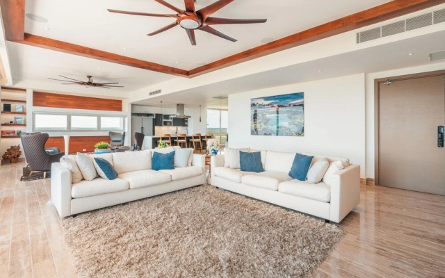 Amazing Penthouse in Exclusive Tower in Capcana
