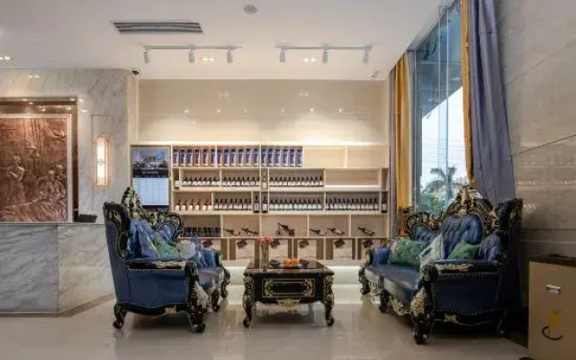 Vienna Classic Hotel (Zhuhai Doumen Xinqing Technology Park)