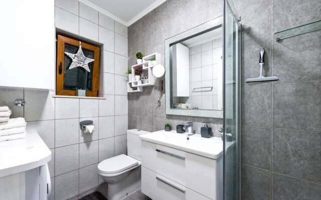 Charming and Stunning 2bedroom Apartment Cavtat