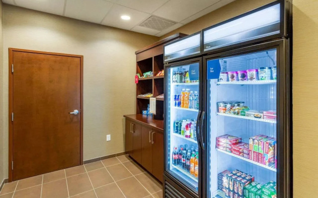 Comfort Suites Burlington Near I-5