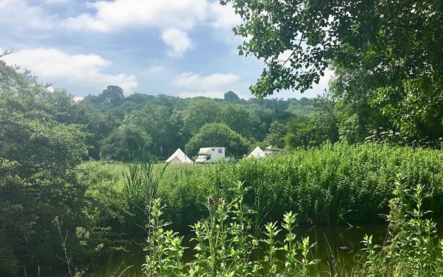 Cotswolds Camping at Holycombe