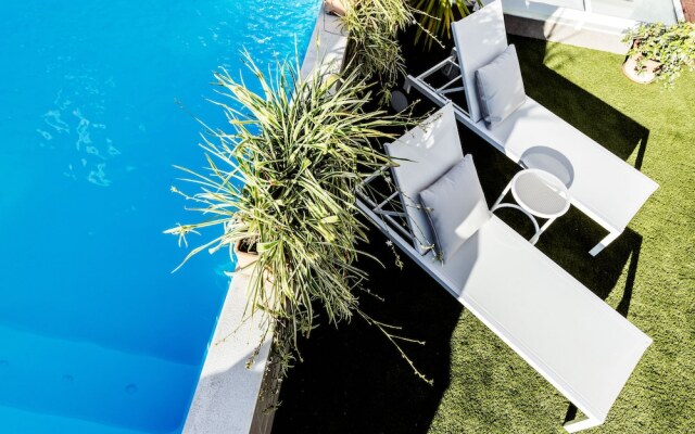 Puerta Catedral Arenal Suites