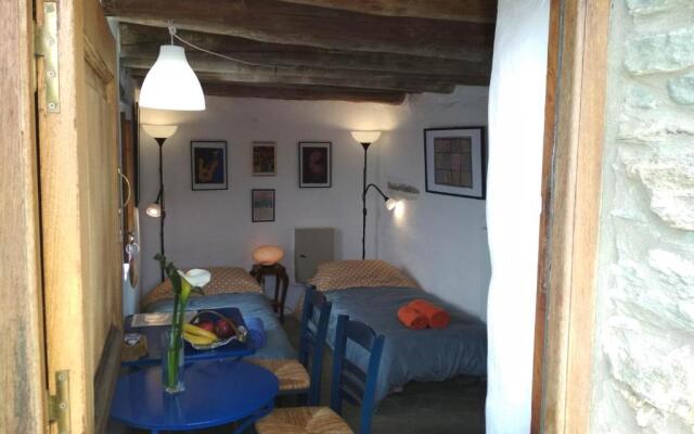 Cyclades Olive Museum's Guest House