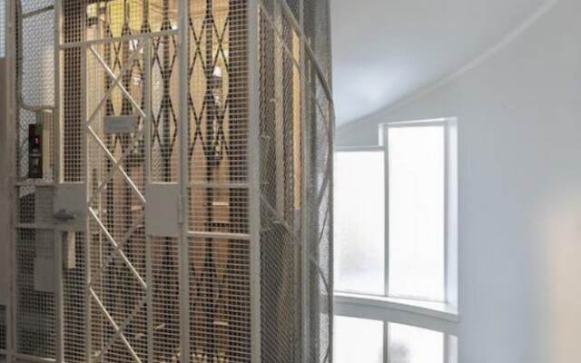 2ndhomes Bright Top Floor Studio in Fredrikinkatu