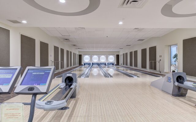 Pelicanstay at Square One Mall