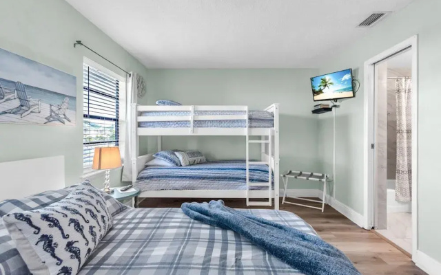 Bayview Beach Condo