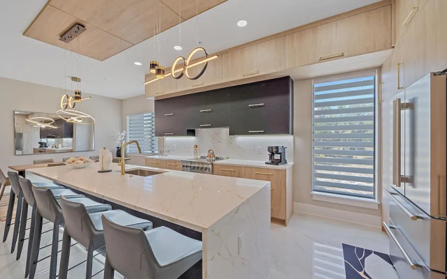 Uptown Oasis 3 Bedroom Townhouse