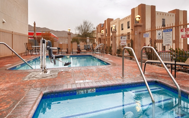 Отель by Best Western Yucca Valley Joshua Tree