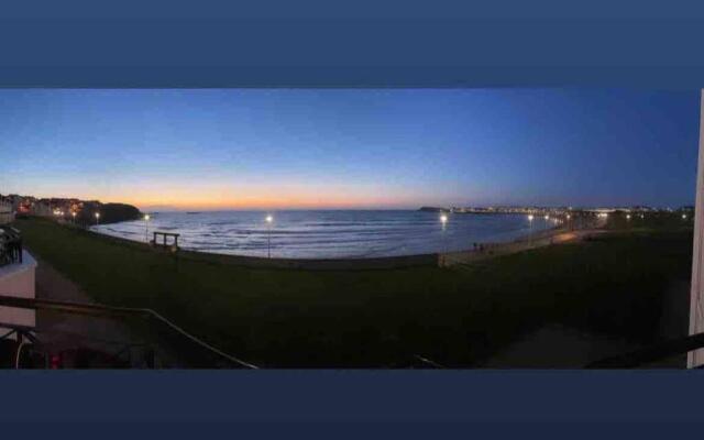 Luxurious Beach Front Apartment in Portrush