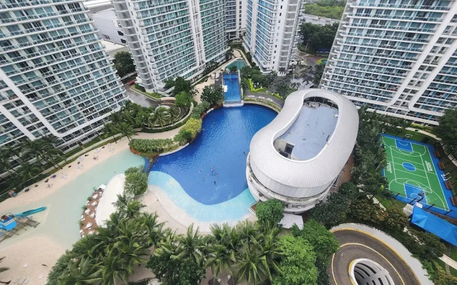 Azure Staycation Philippines by AMRS Near Manila International Airport