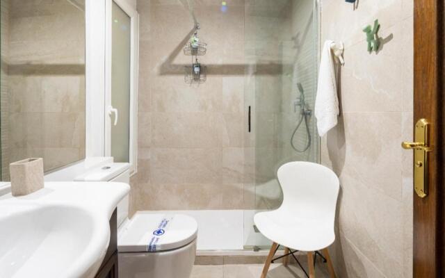 Lujoso y amplio piso con 5 habitaciones