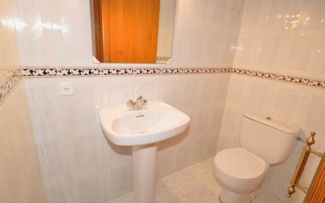 Llubi Pool and Views