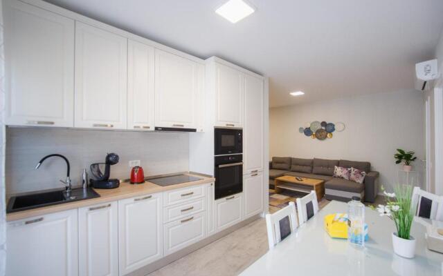 Retreat to a Stylish Home at West Residence