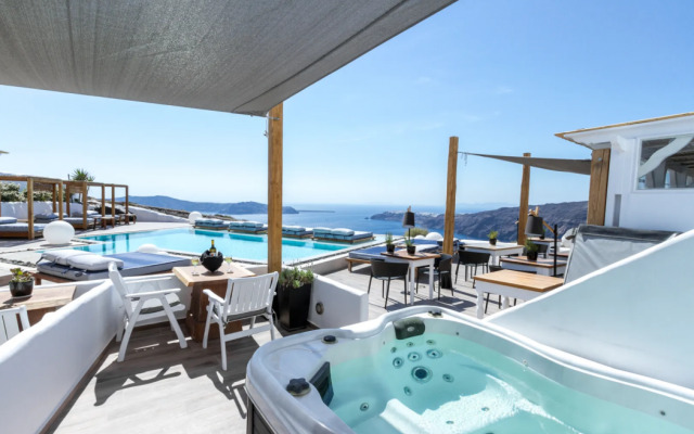 Amaze Suites
