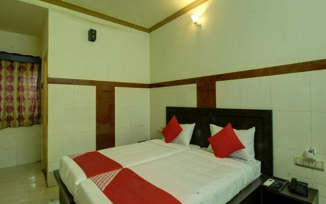 OYO 30673 K R K Residency
