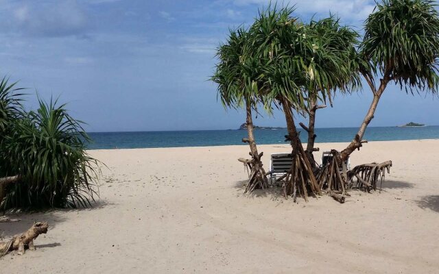 Nagenahira Beach Villa