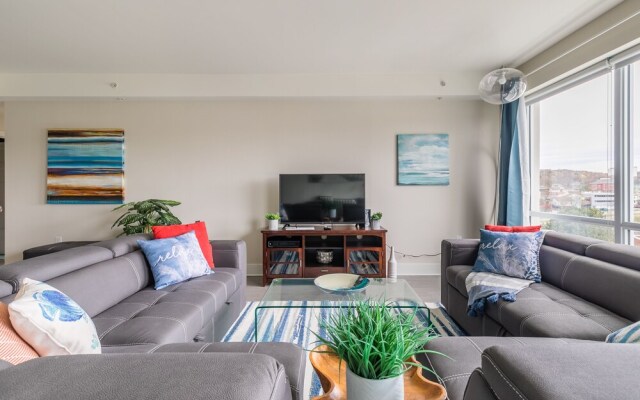 Simply Comfort. King's Wharf Apartments