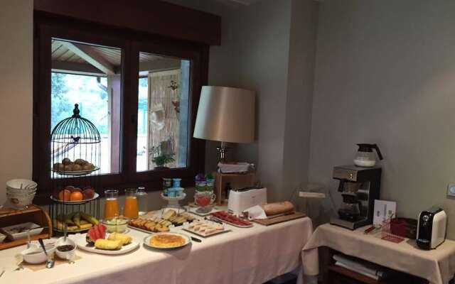 Hotel Reina Adosinda