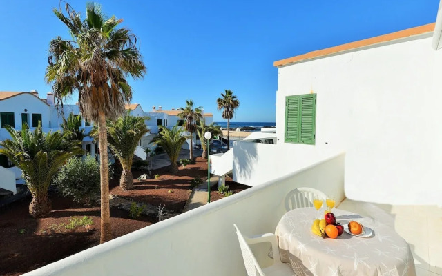 Ocean Balcony Apartment