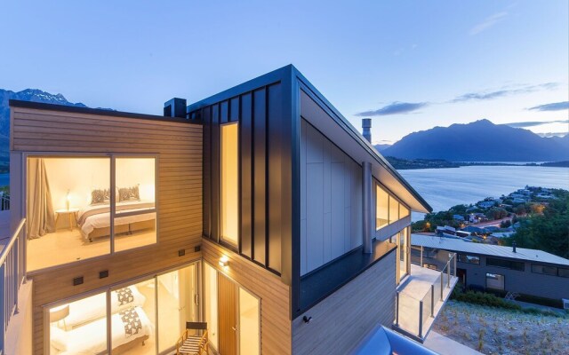 Bluewater Queenstown - Stunning Lake Views