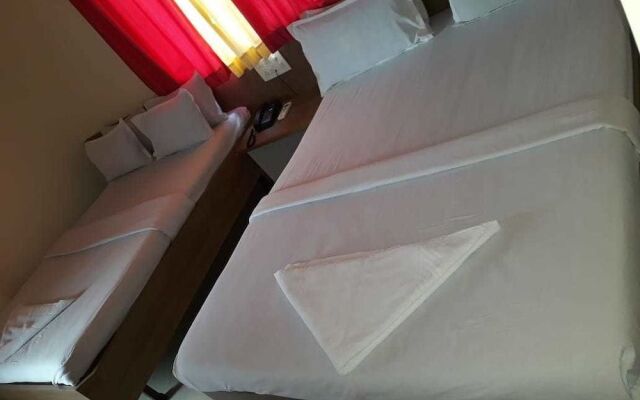 Hotel Shree Sai Sangam Delux