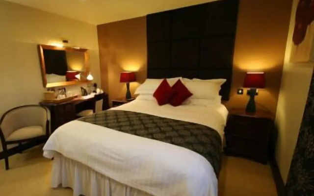 Three Horseshoes Country Inn and Spa