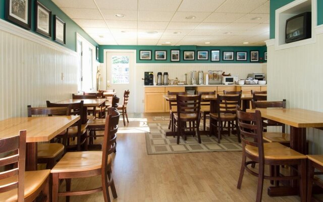Breezeway Boutique Hotel