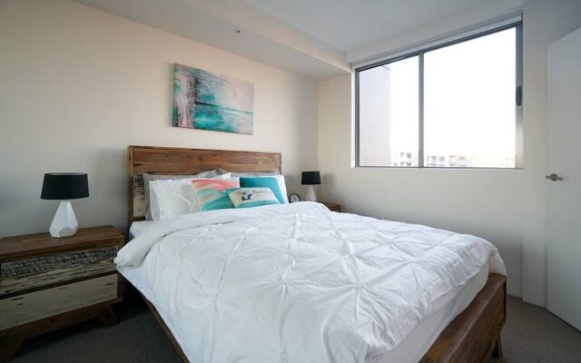 Westend 2 BED APT River Park Close to City UQ Qwe040