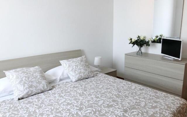 Rose E Tulipani 2 - Vicino Ospedale Negrar